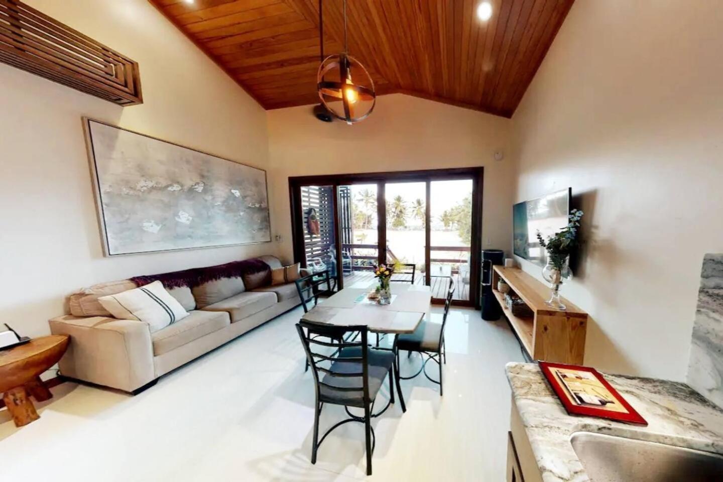 Exquisite Oceanfront Private Estate By Alom Сан Педро Екстериор снимка